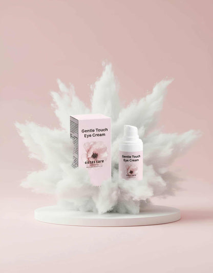 Detailaufnahme der Gentle Touch Eye Cream mit leichter, seidiger Textur