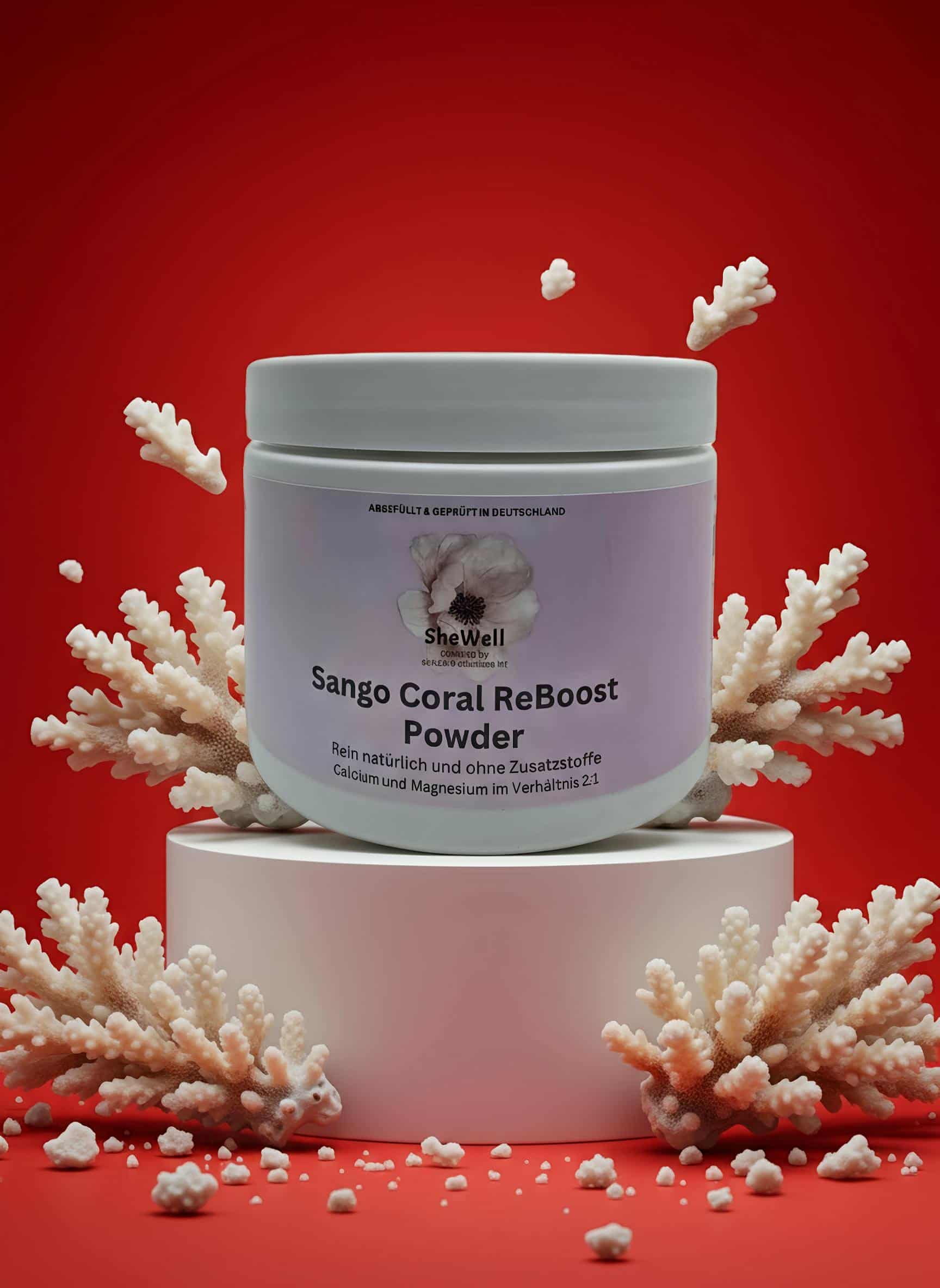Detailaufnahme des SheWell Sango Coral ReBoost Powder mit feiner Pulverstruktur